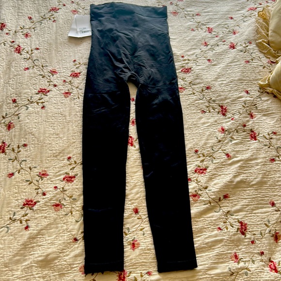 NWT⭐️BLANQI High Waist Everyday MATERNITY🖤Black Pregnancy LEGGINGS💕Small - Picture 12 of 13